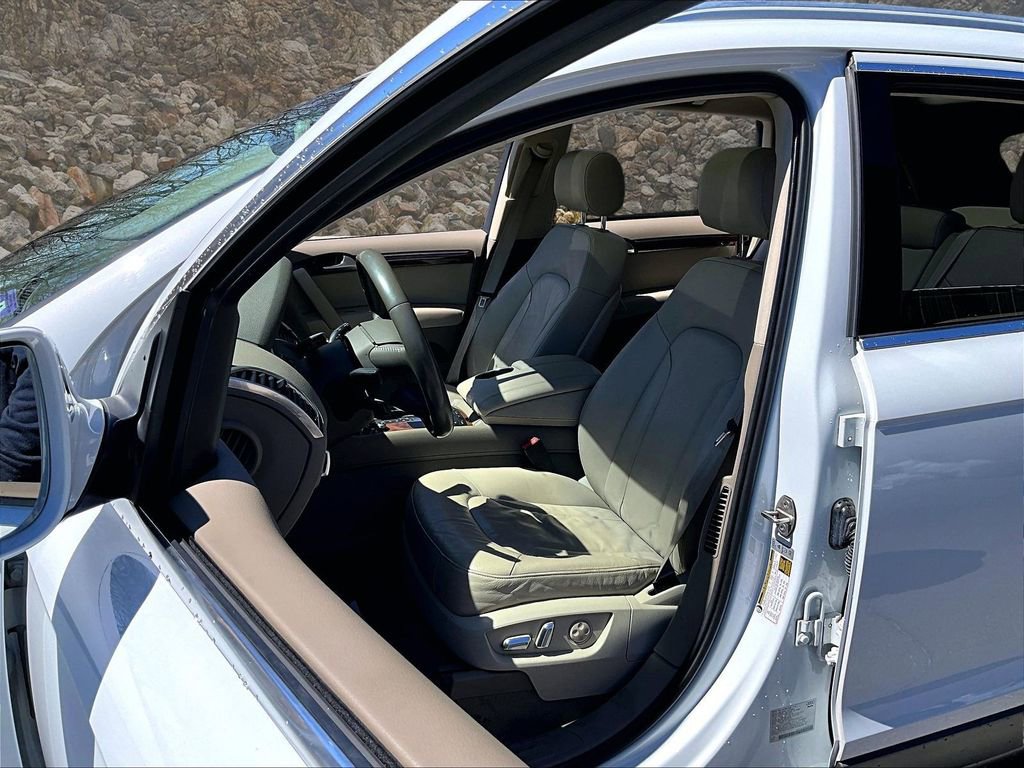 Used 2013 Audi Q7 3.0T Premium Plus image 22
