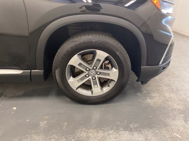 Certified 2025 Honda Pilot EX-L image 30