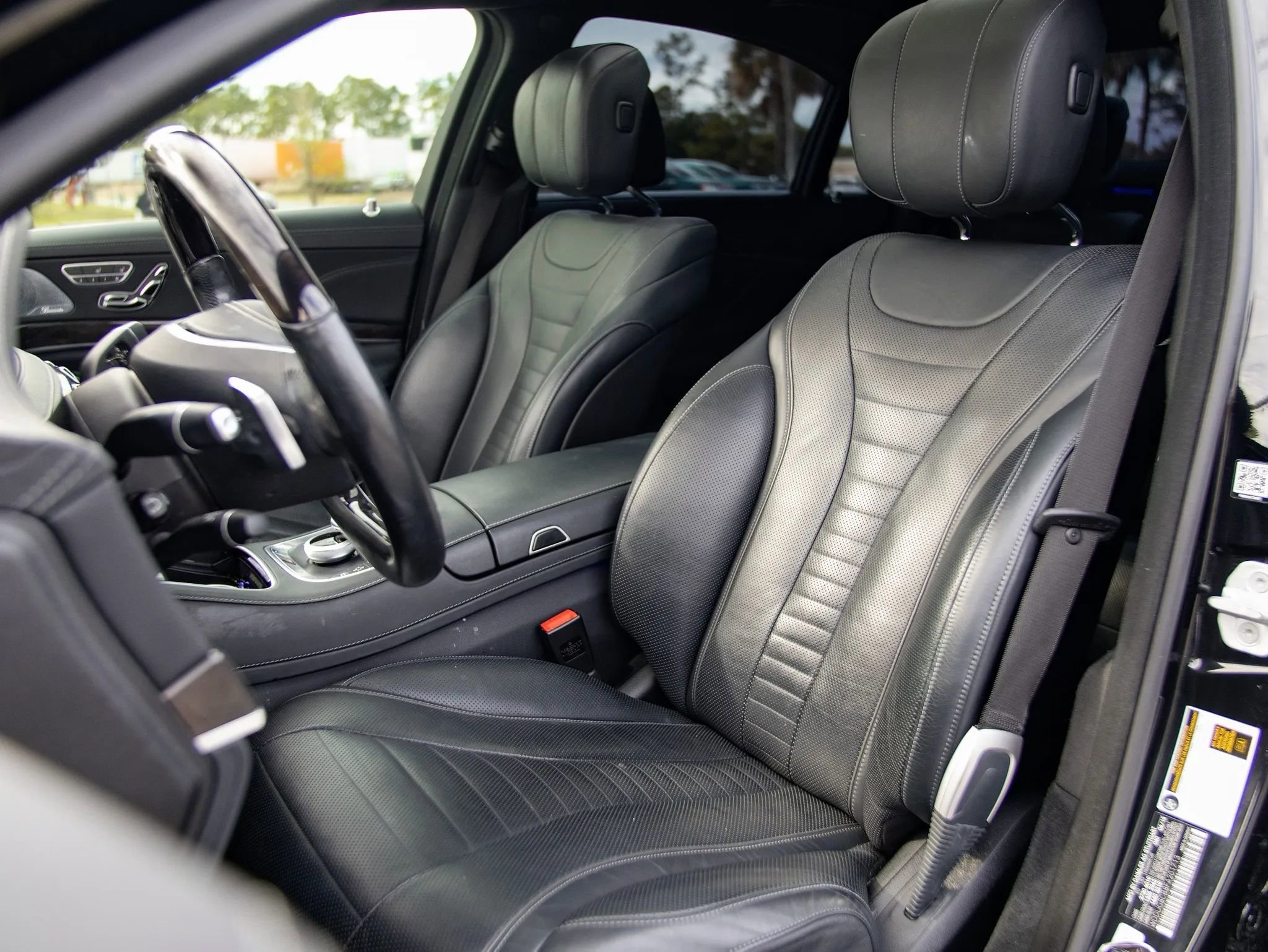 Used 2015 Mercedes-Benz S 550 Sedan image 24