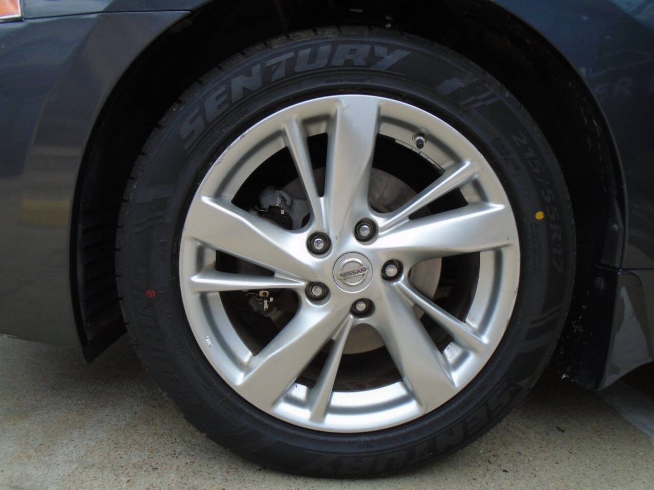 Used 2013 Nissan Altima 2.5 SV FWD image 19