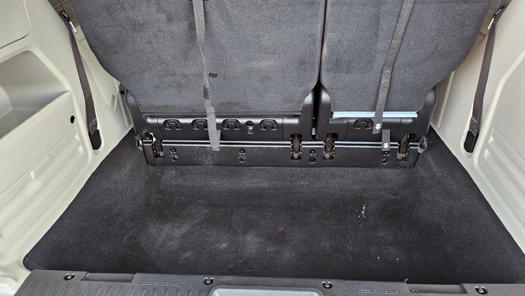 Used 2019 Dodge Grand Caravan SE FWD image 13