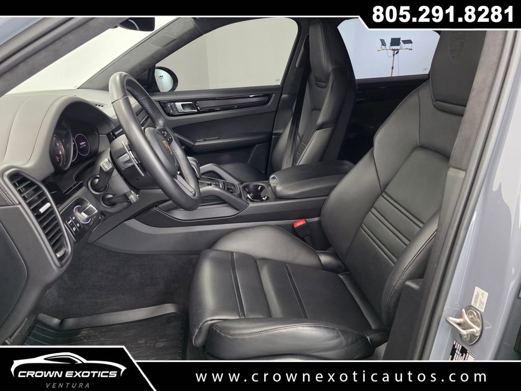 Used 2022 Porsche Cayenne Turbo GT image 25