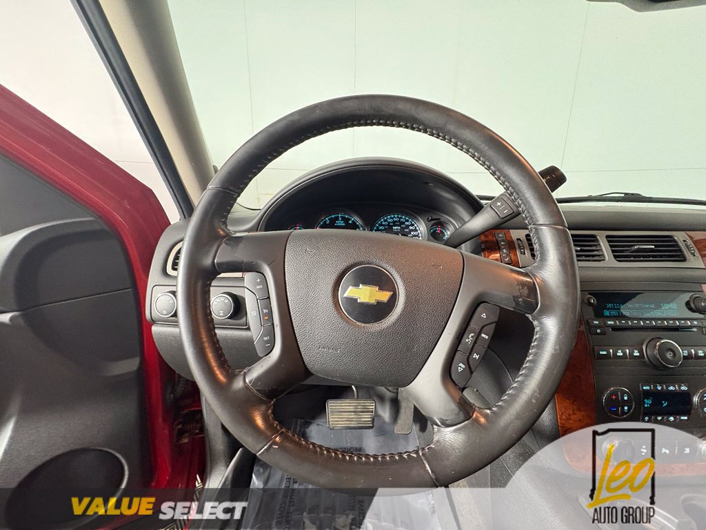 Used 2010 Chevrolet Avalanche LT w/ Luxury Package AWD/4WD image 19