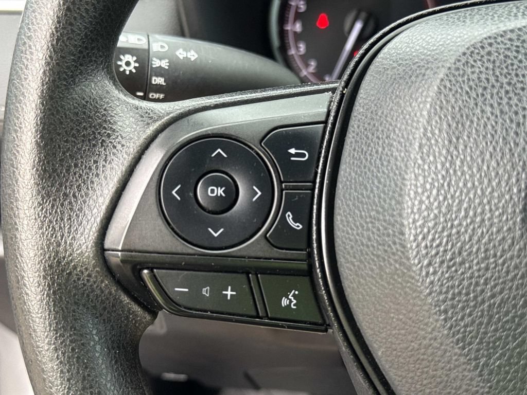 Used 2023 Toyota RAV4 LE FWD image 38