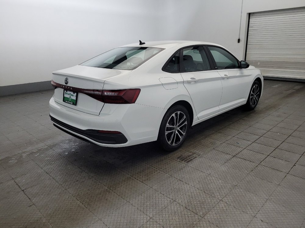 Used 2025 Volkswagen Jetta Sport FWD image 9