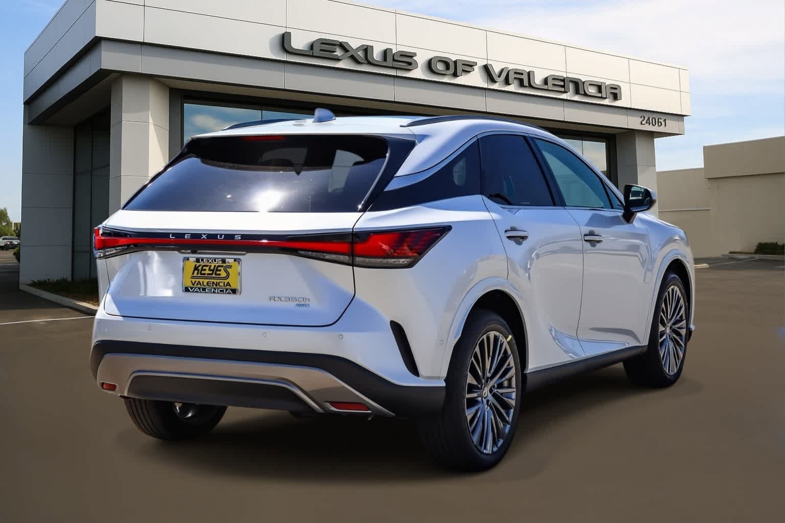 New 2026 Lexus RX 350 w/ Convenience Package AWD/4WD image 4