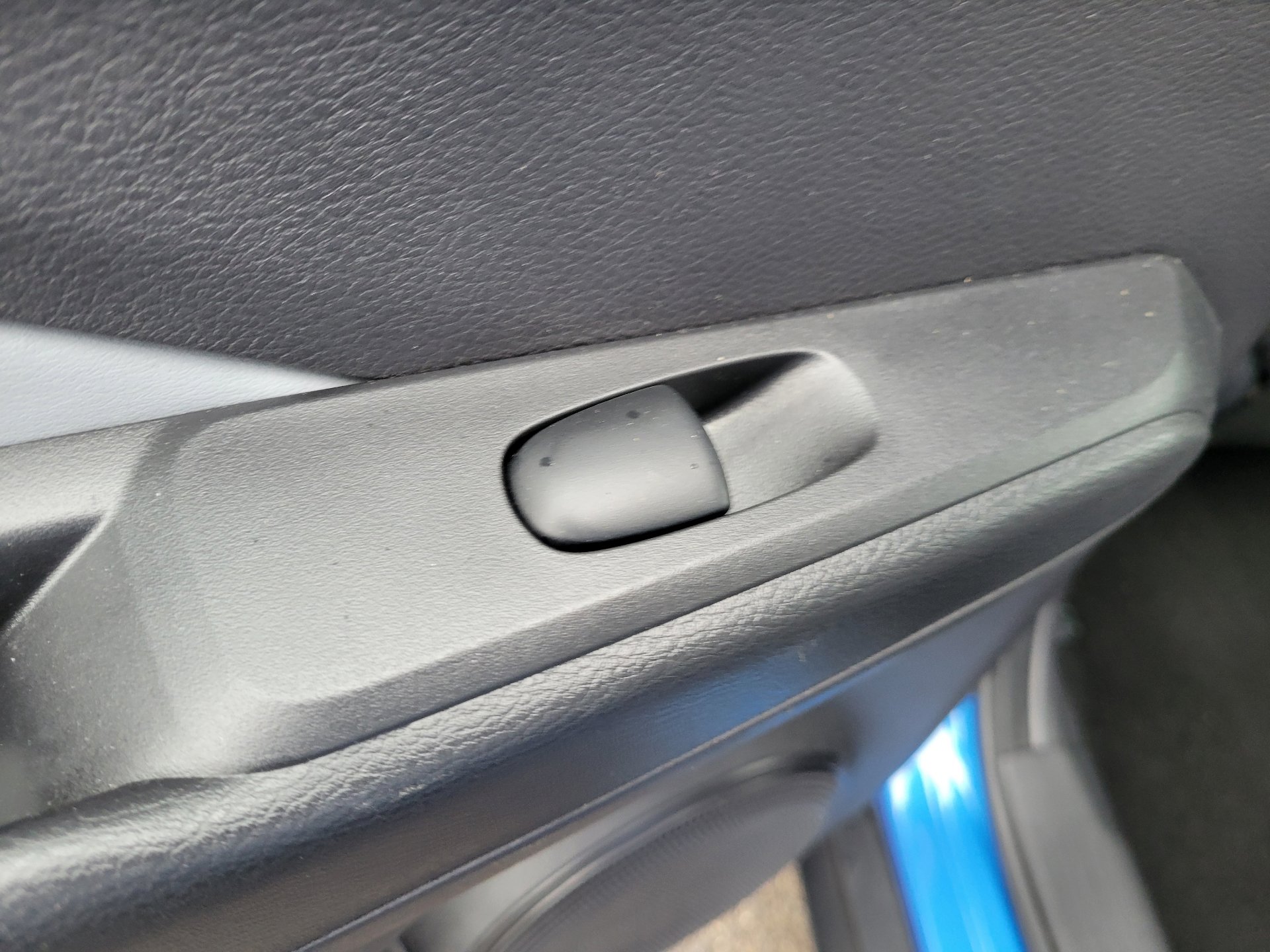 Certified 2023 Nissan Kicks SR w/ SR Premium Package image 14