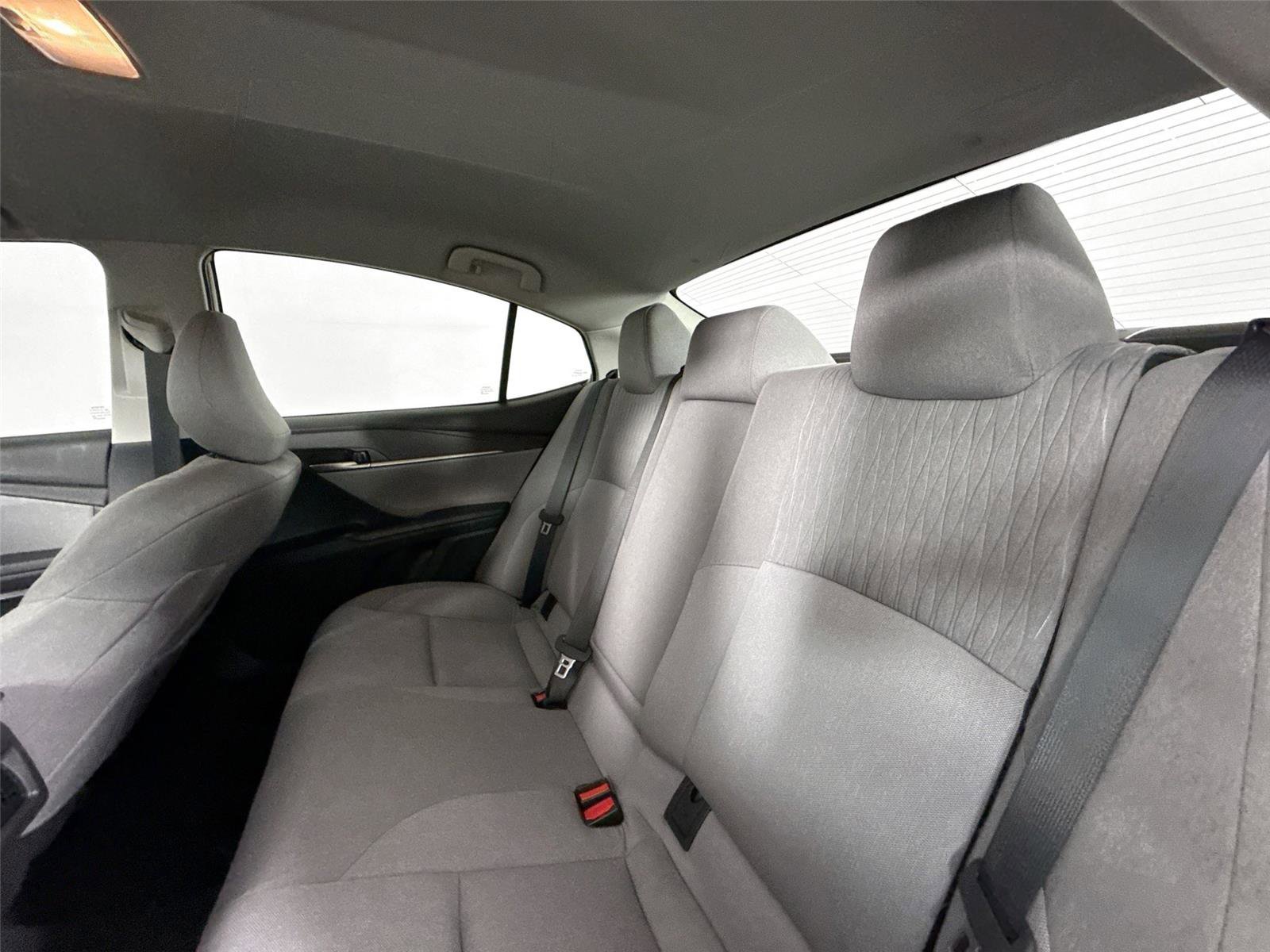 Used 2025 Toyota Camry LE w/ Convenience Package image 29