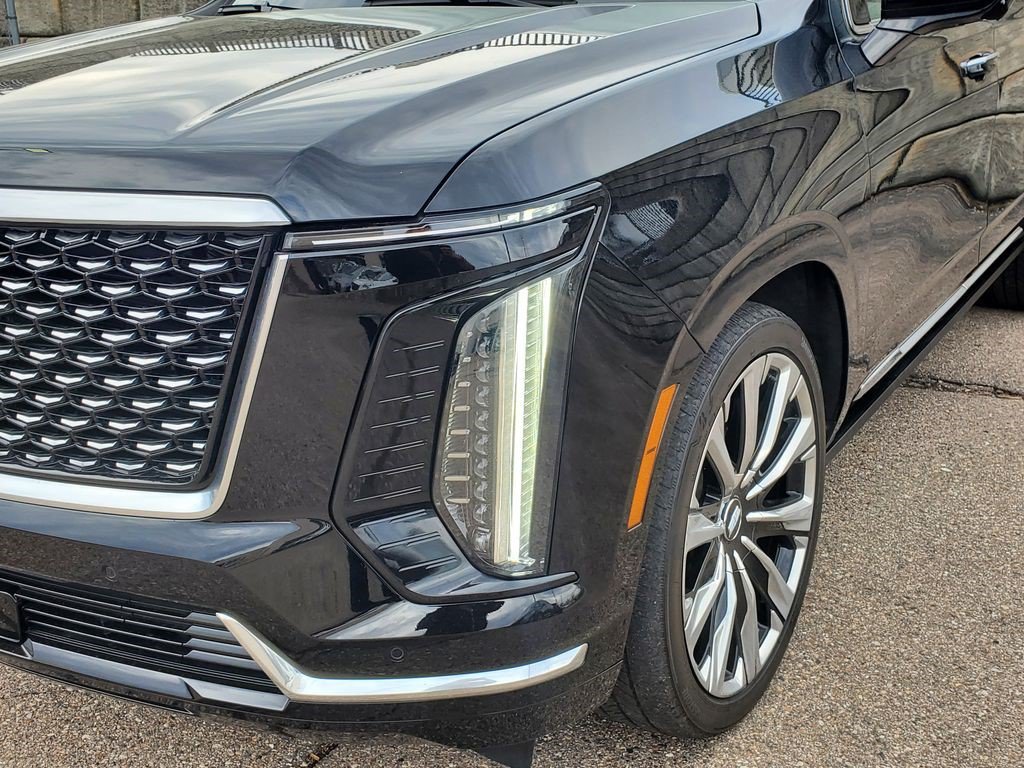 Certified 2025 Cadillac Escalade ESV Premium Luxury w/ Touring Package AWD/4WD image 21