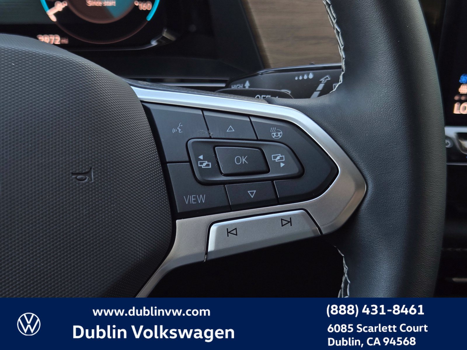 Used 2024 Volkswagen Atlas SE AWD/4WD image 21