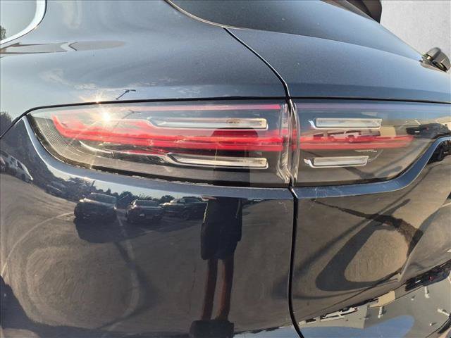 Used 2019 Porsche Cayenne AWD/4WD image 12