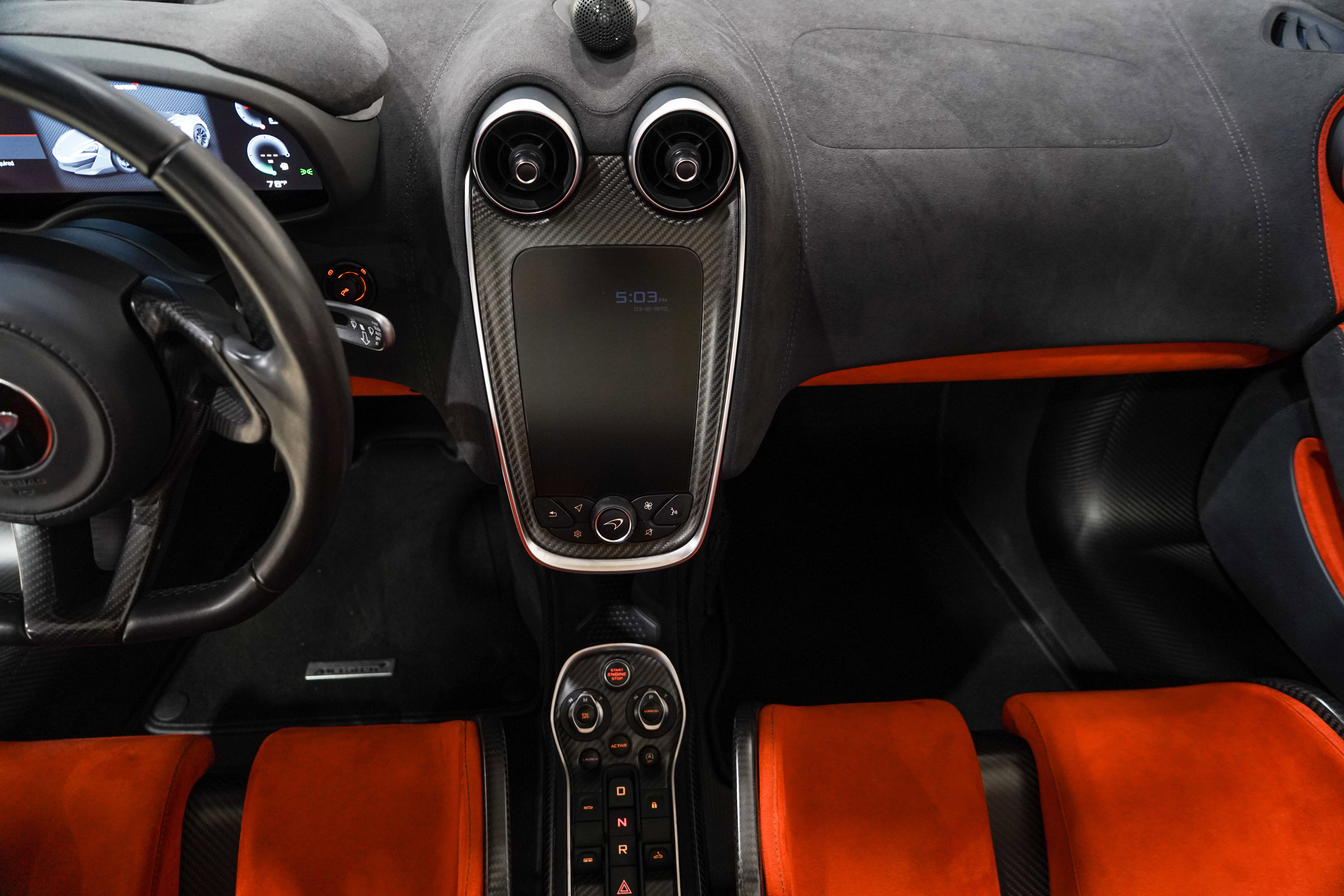 Used 2020 McLaren 600LT Spider RWD image 13