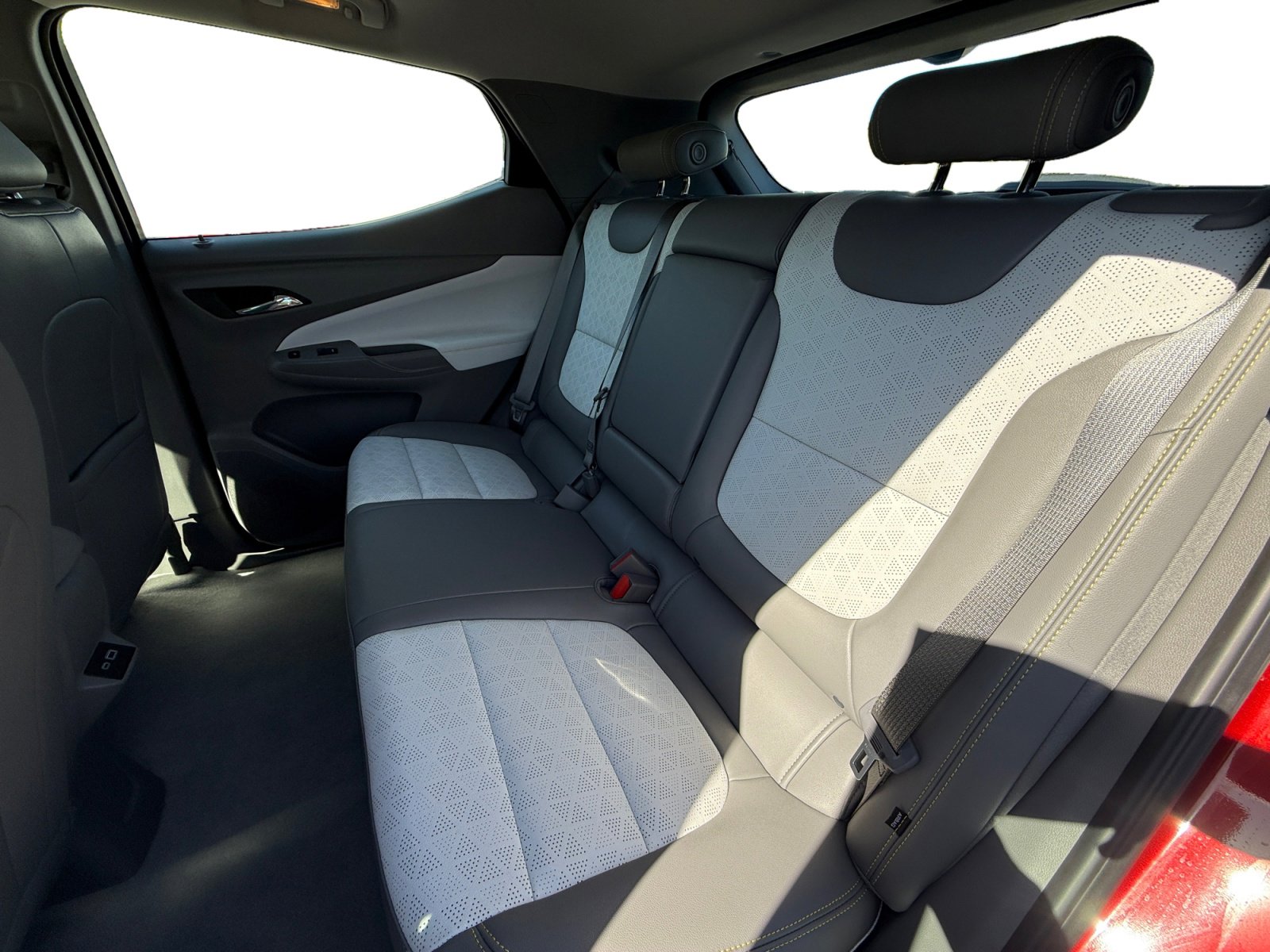 Used 2023 Chevrolet Bolt EUV Premier w/ Sun & Sound Package FWD image 16