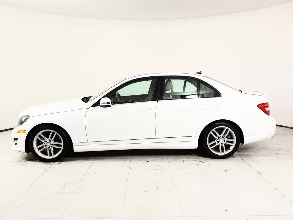 Used 2014 Mercedes-Benz C 300 4MATIC Sedan image 12