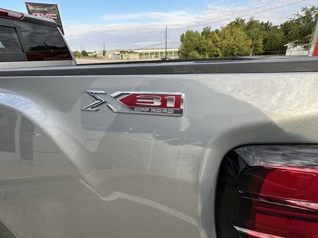 New 2026 GMC Sierra 2500 SLT w/ Texas SLT Premium Package image 9