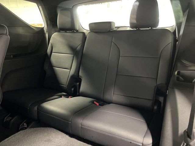 Certified 2025 Chevrolet Traverse LT AWD/4WD image 24