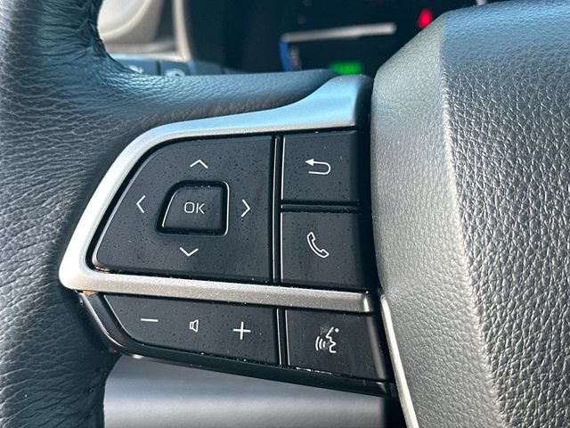 Used 2025 Toyota Sienna XLE FWD image 19