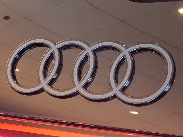 New 2026 Audi SQ5 Premium Plus AWD/4WD image 15