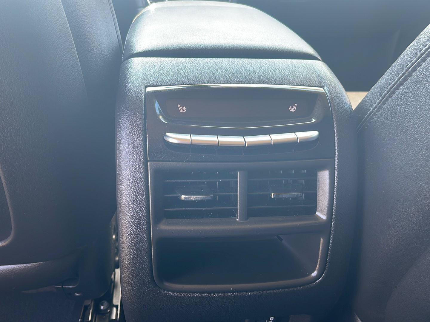 Used 2019 Cadillac XT5 Premium Luxury w/ Driver Assist Package AWD/4WD image 14