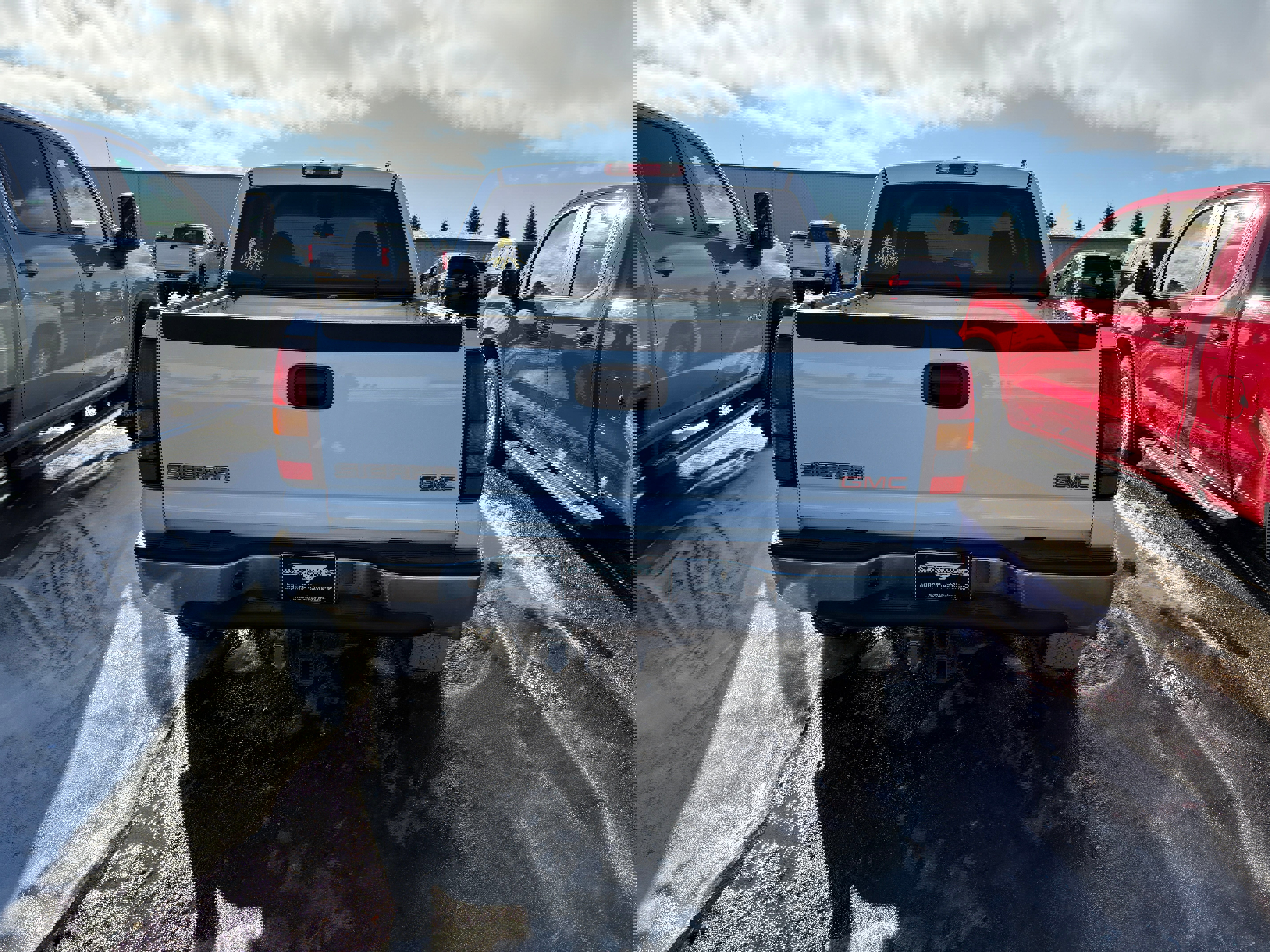 Used 2005 GMC Sierra 1500 SLE w/ Off-Road Package image 4