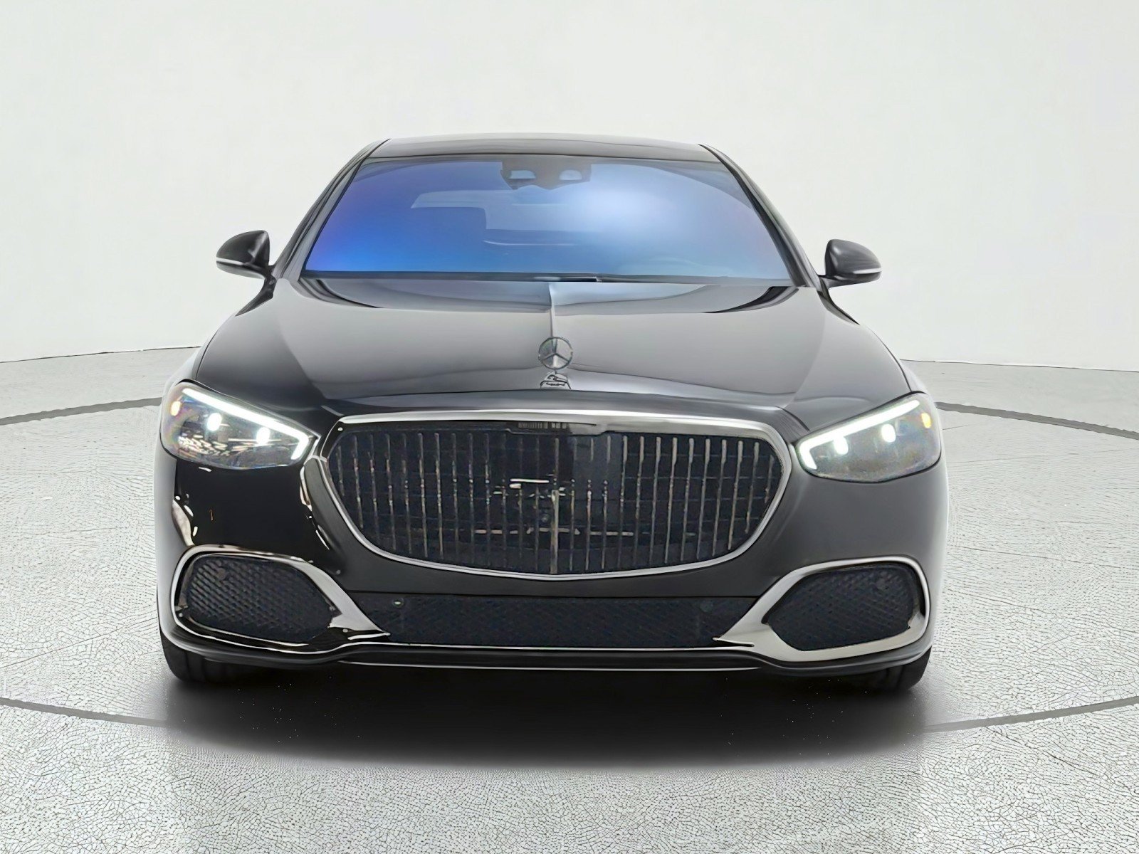 Certified 2025 Mercedes-Benz Maybach S 580 4MATIC image 2