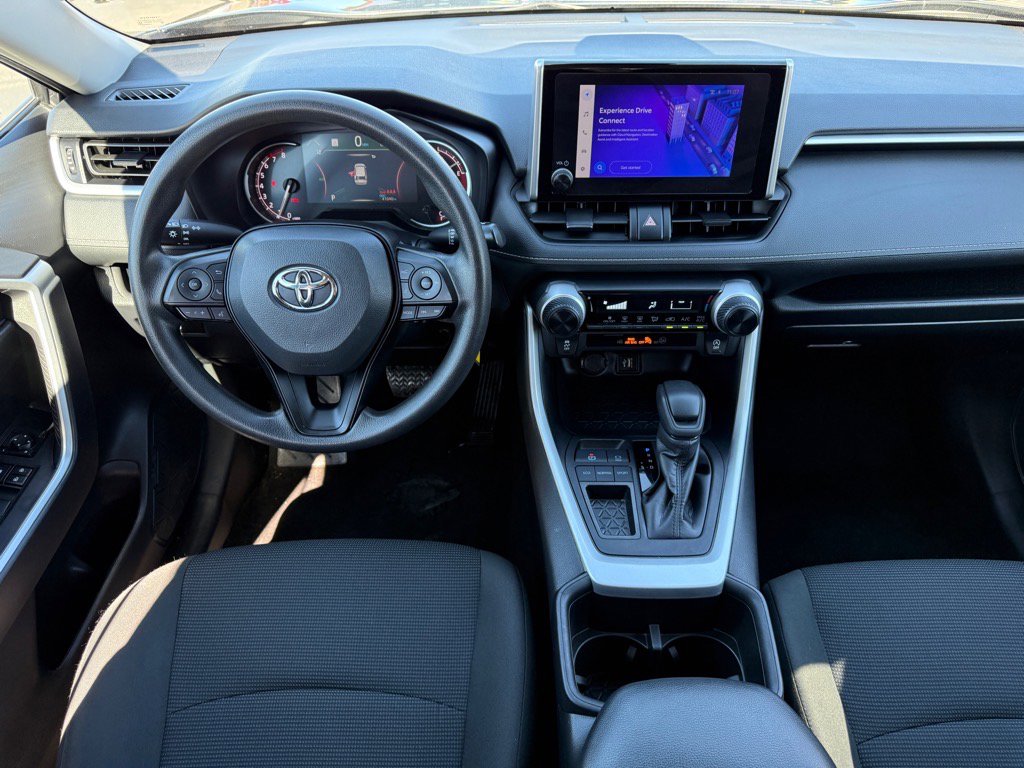 Used 2024 Toyota RAV4 LE image 17