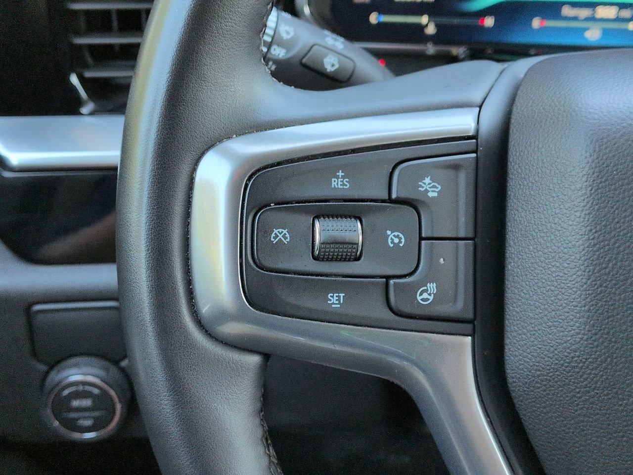 Certified 2026 Chevrolet Silverado 1500 LT RWD image 12