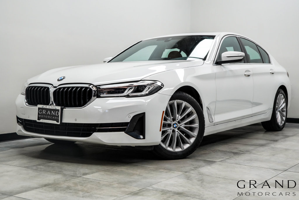 Used 2023 BMW 530i xDrive w/ Convenience Package AWD/4WD image 1
