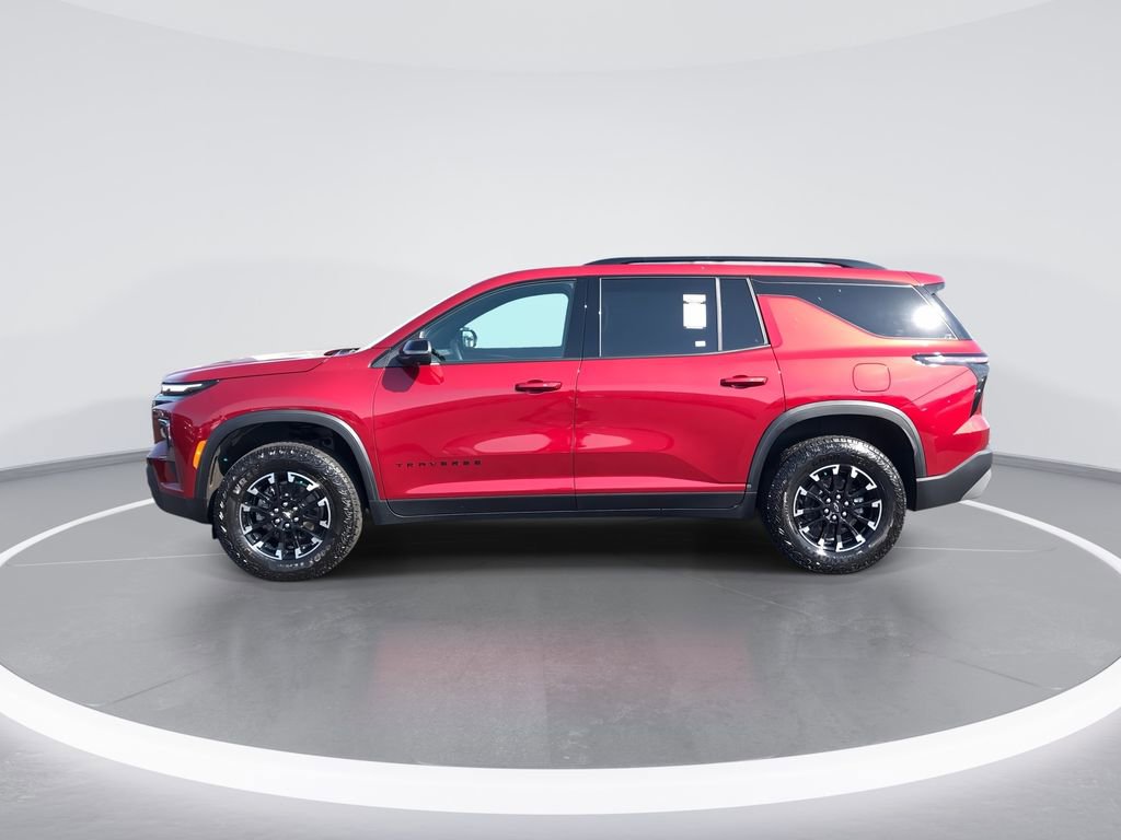 Used 2025 Chevrolet Traverse Z71 image 5