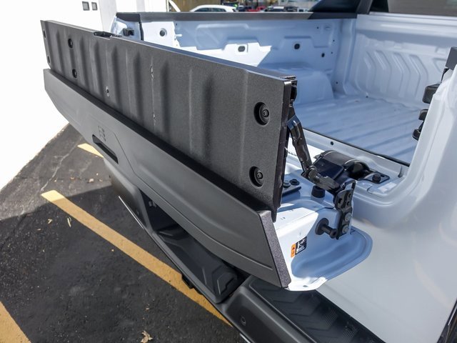 New 2026 Chevrolet Silverado EV Trail Boss image 10