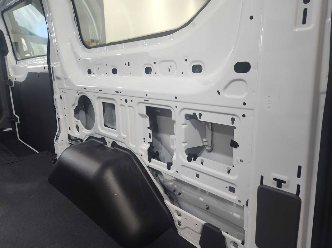 Used 2024 Ford Transit 250 Low Roof AWD image 42