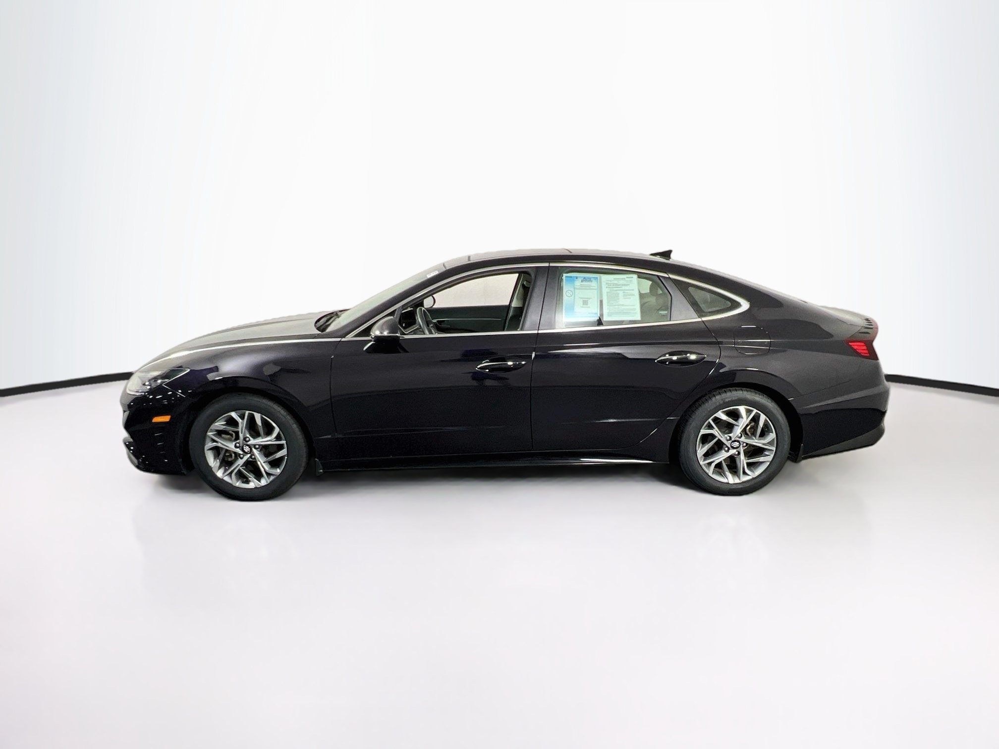 Used 2023 Hyundai Sonata SEL w/ Convenience Package FWD image 8