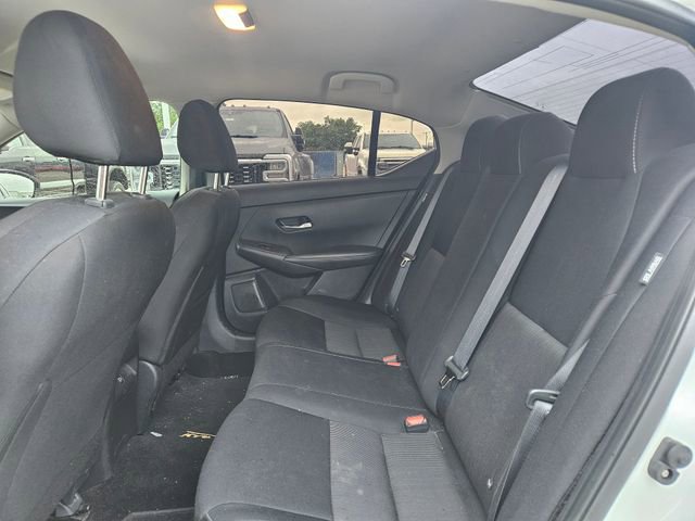 Used 2023 Nissan Sentra SV FWD image 5