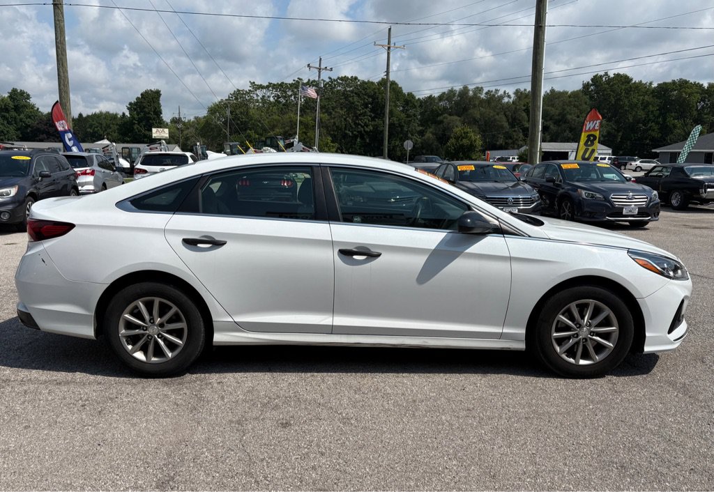 Used 2019 Hyundai Sonata SE FWD image 3