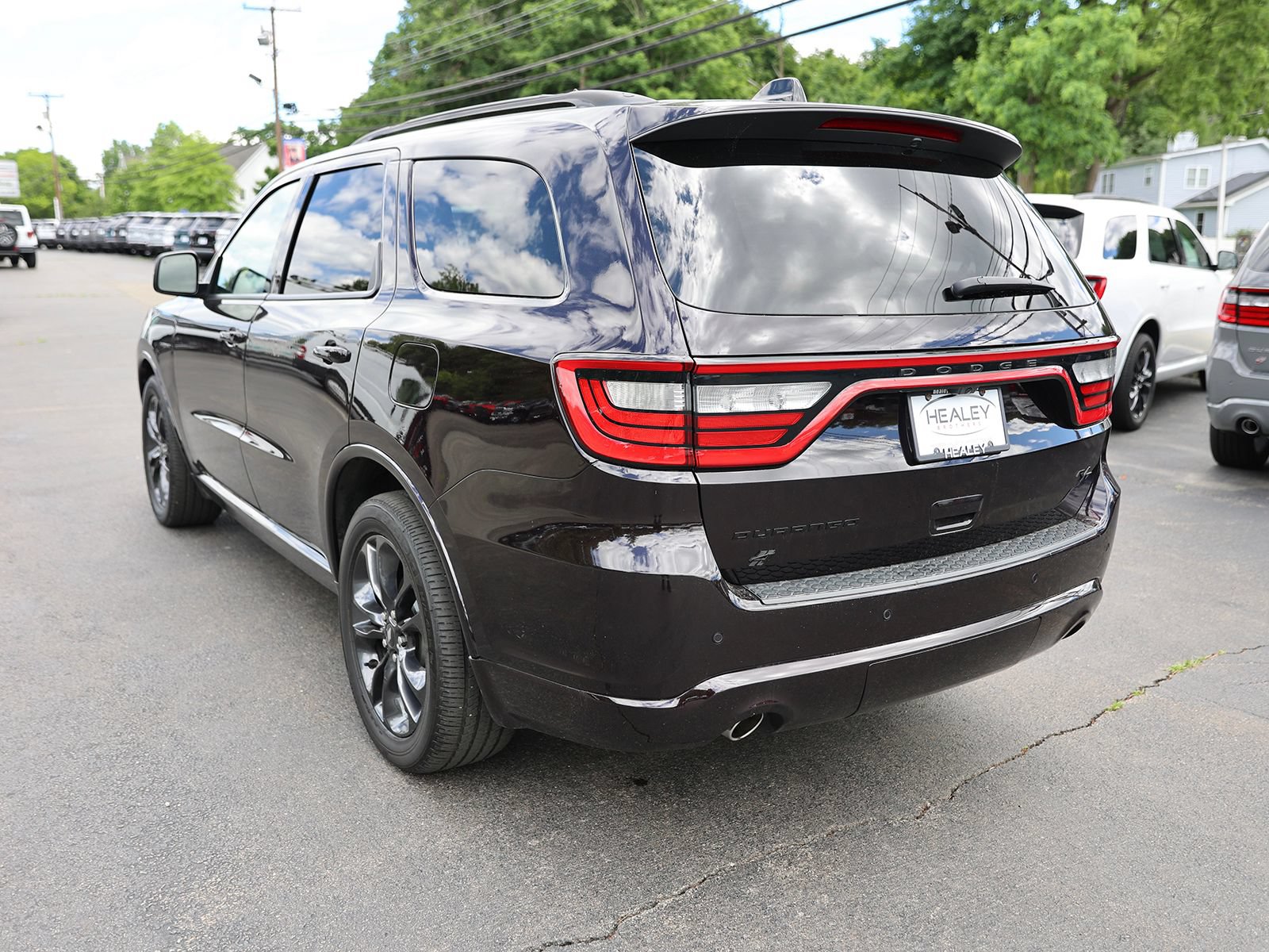 Used 2024 Dodge Durango R/T w/ Blacktop Package AWD/4WD image 5