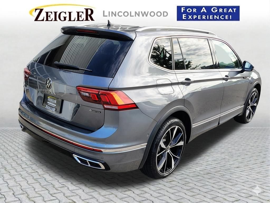Used 2024 Volkswagen Tiguan SEL R-Line AWD/4WD image 8