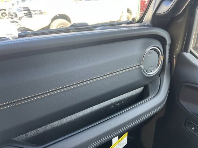 New 2026 Jeep Wrangler Unlimited Sahara AWD/4WD image 28