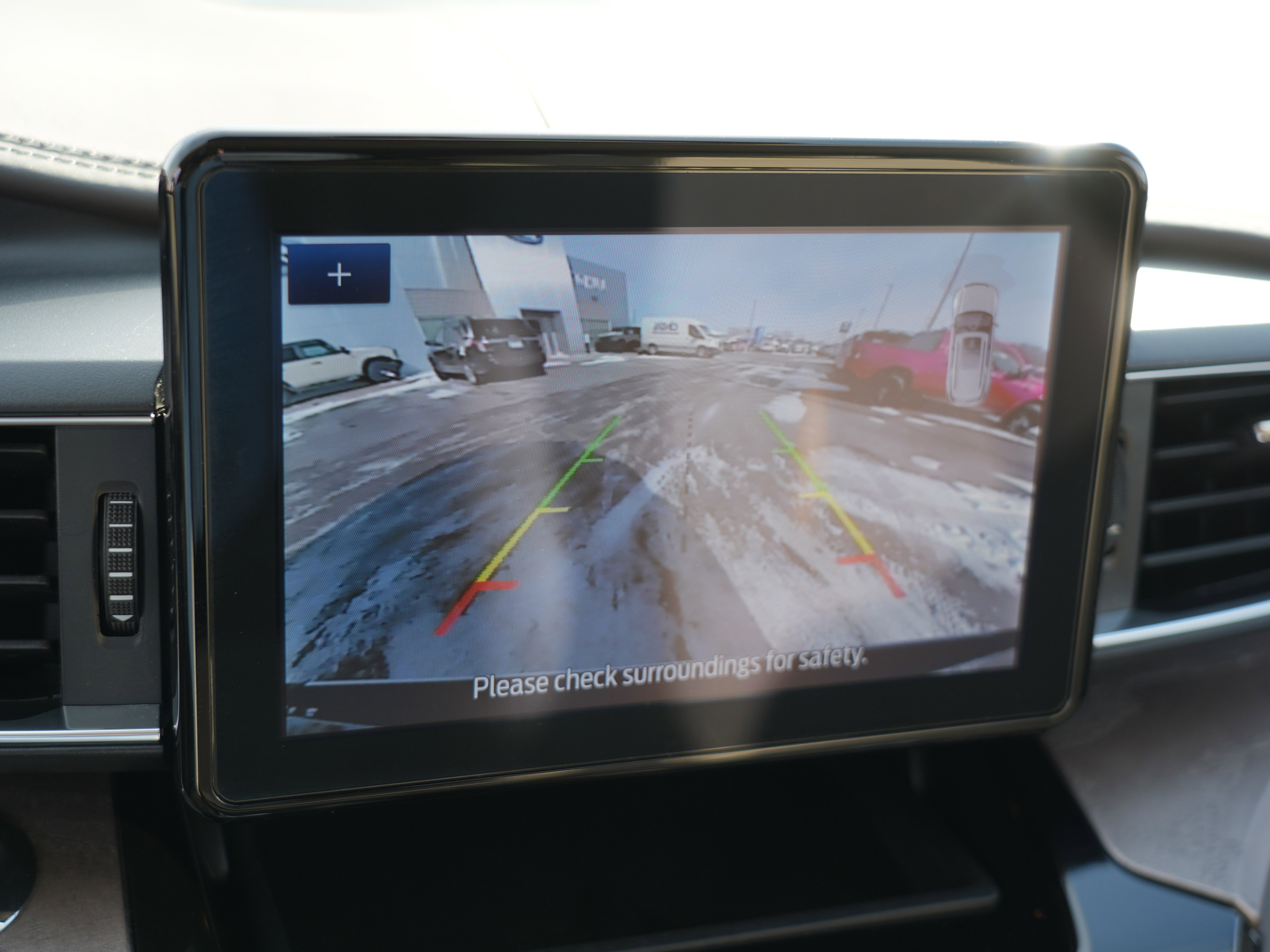 Used 2023 Ford Explorer Platinum w/ Class IV Trailer Tow Package image 40