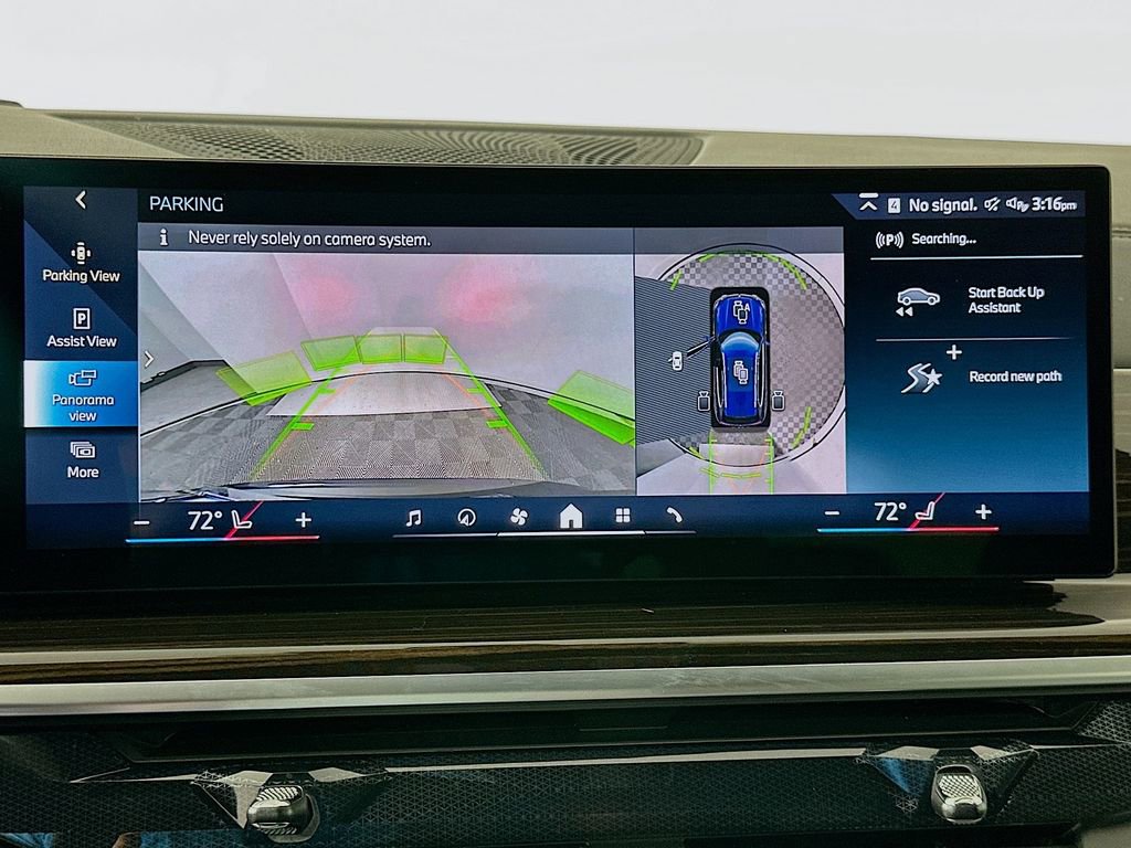 Used 2025 BMW X5 xDrive50e image 14