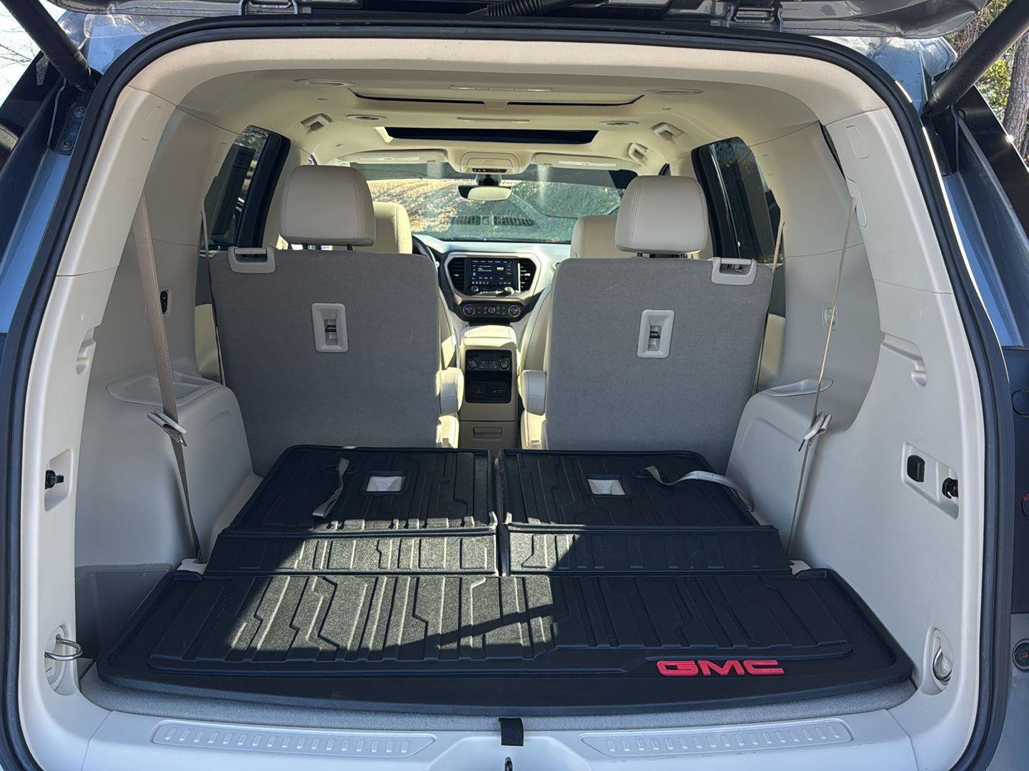 Certified 2022 GMC Acadia Denali w/ Denali Ultimate Package image 30