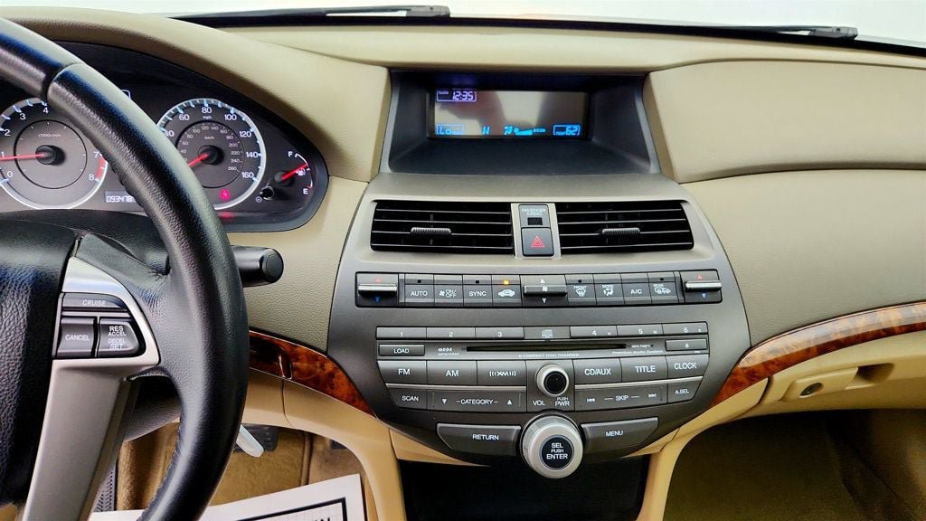 Used 2010 Honda Accord EX-L image 18