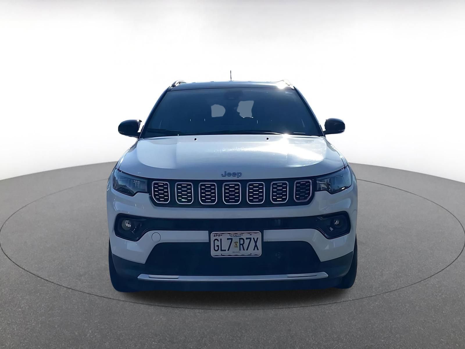 Used 2025 Jeep Compass Limited image 4