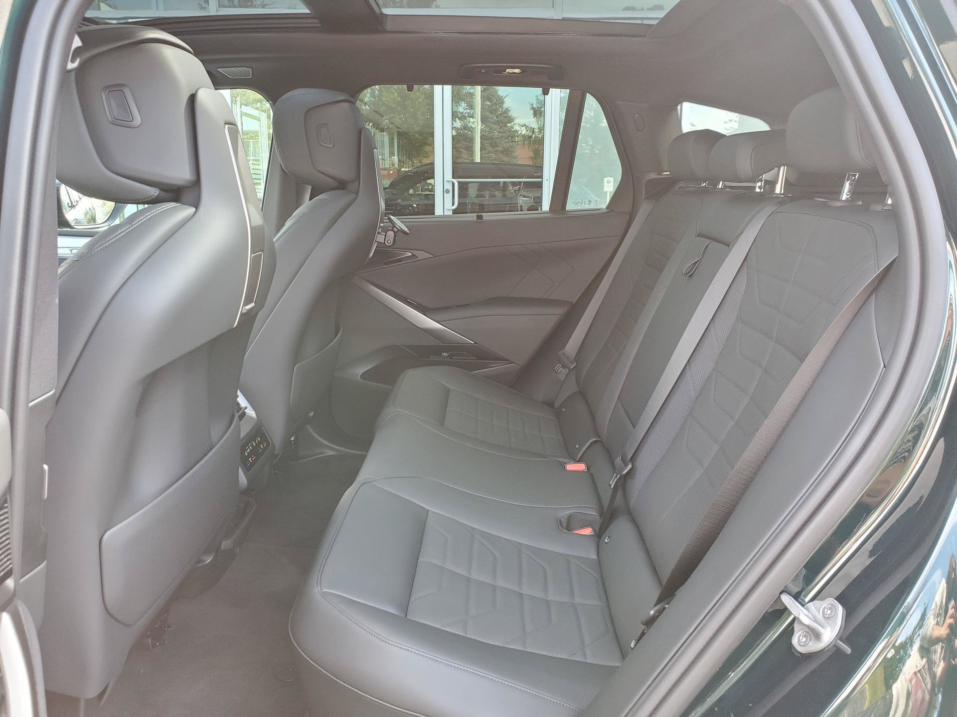 New 2027 BMW X5 xDrive40i AWD/4WD image 12