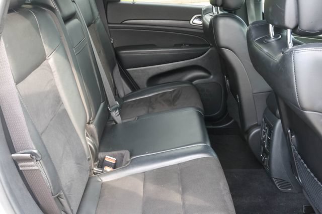 Used 2022 Jeep Grand Cherokee Laredo X AWD/4WD image 18