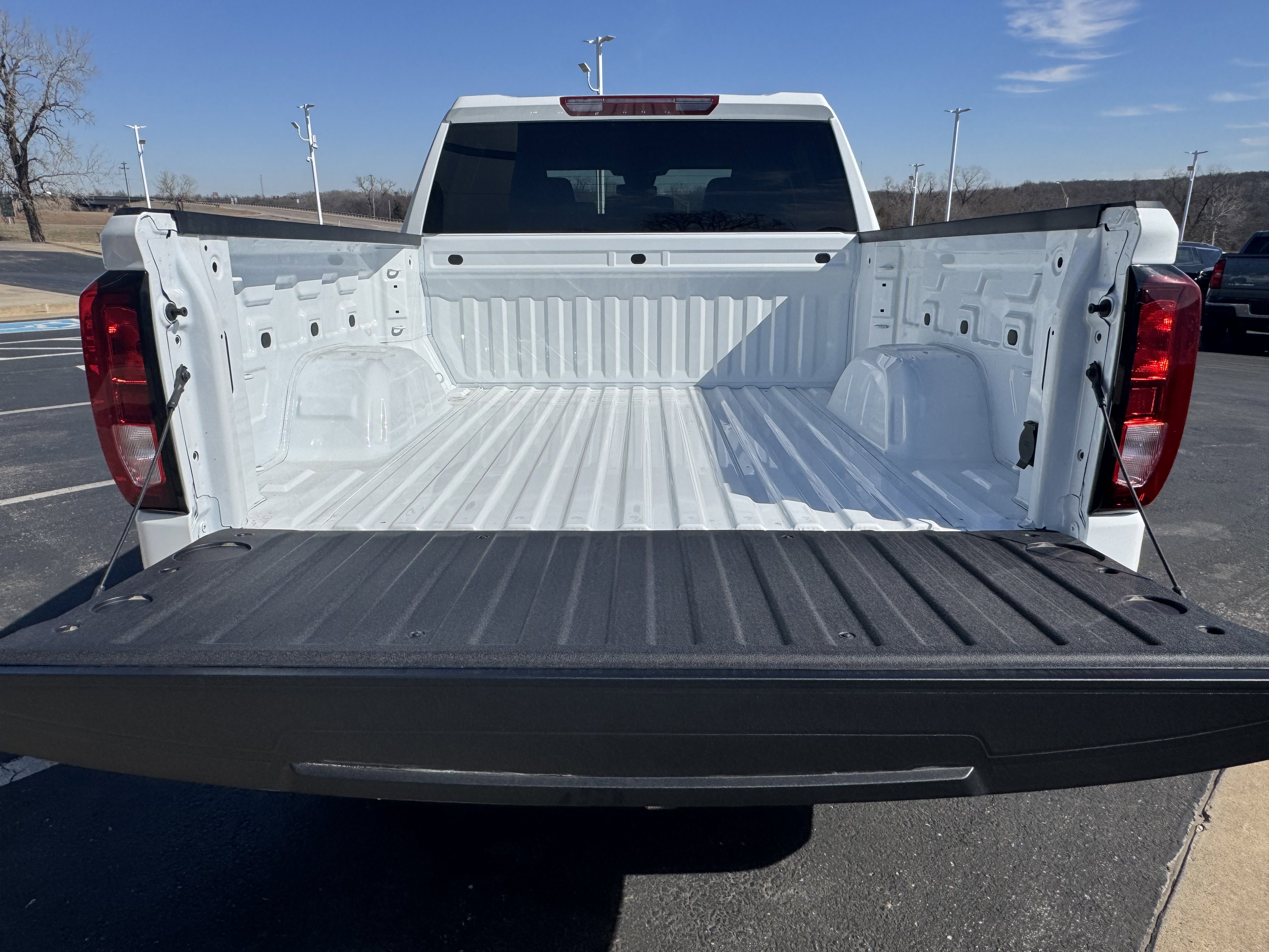 New 2026 GMC Sierra 1500 Pro image 5