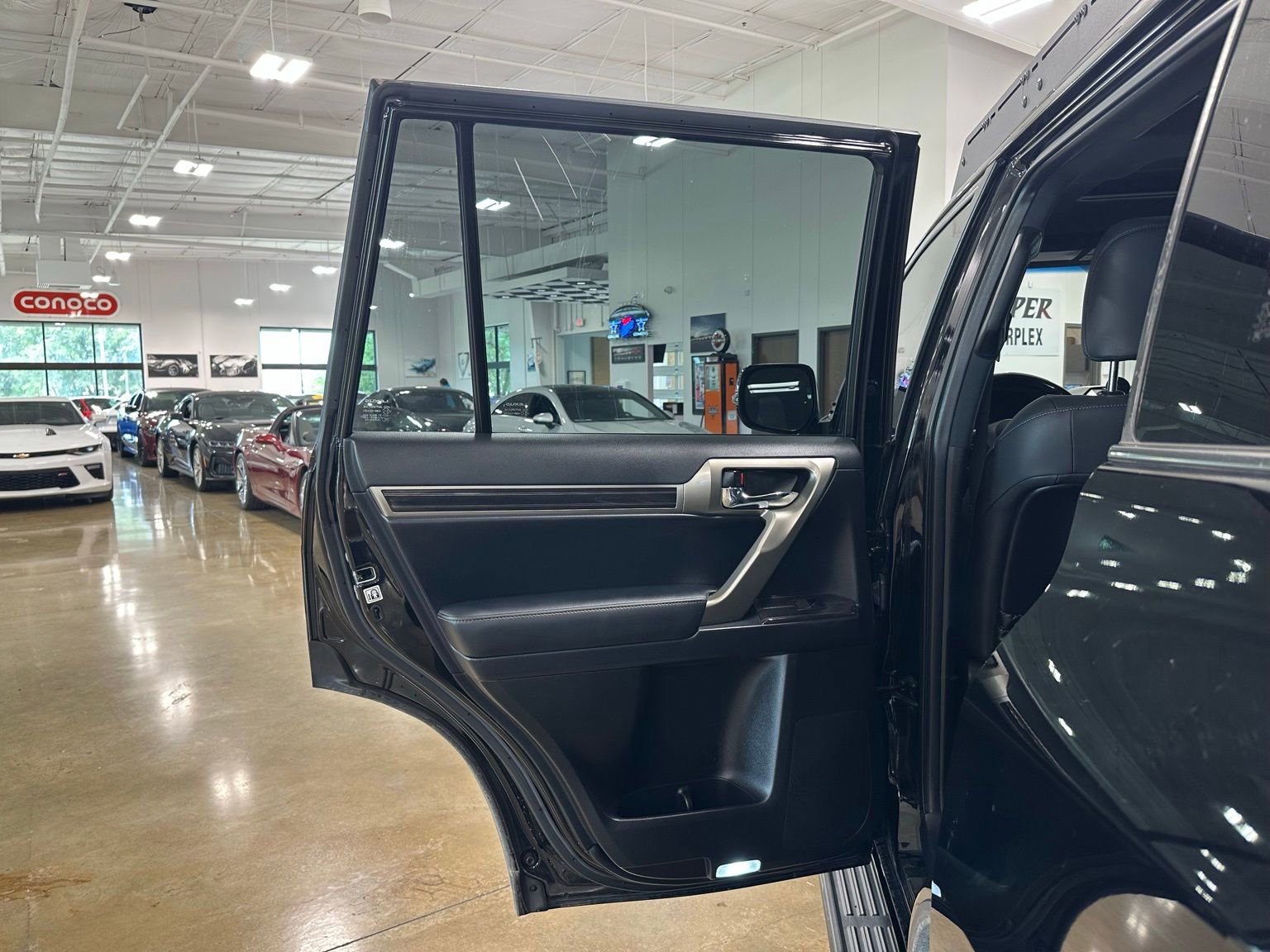 Used 2020 Lexus GX 460 Premium AWD/4WD image 36