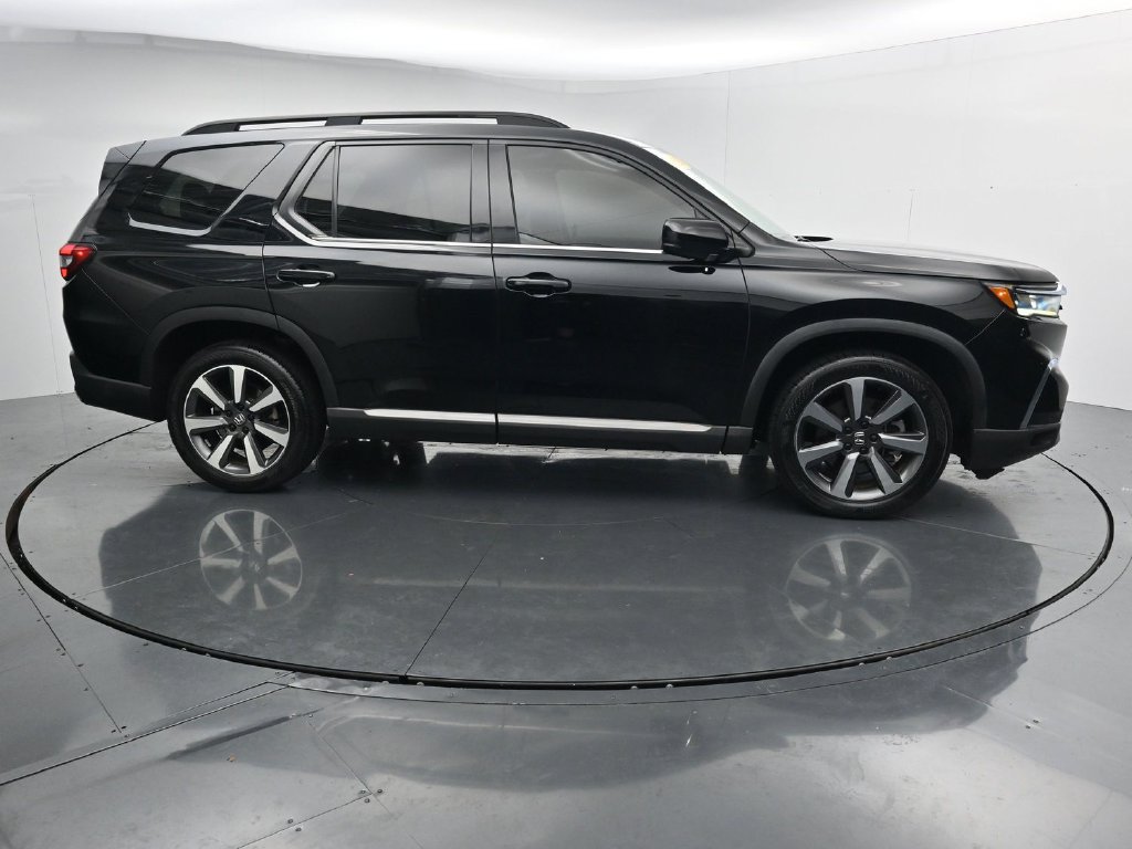 Used 2023 Honda Pilot Elite image 9