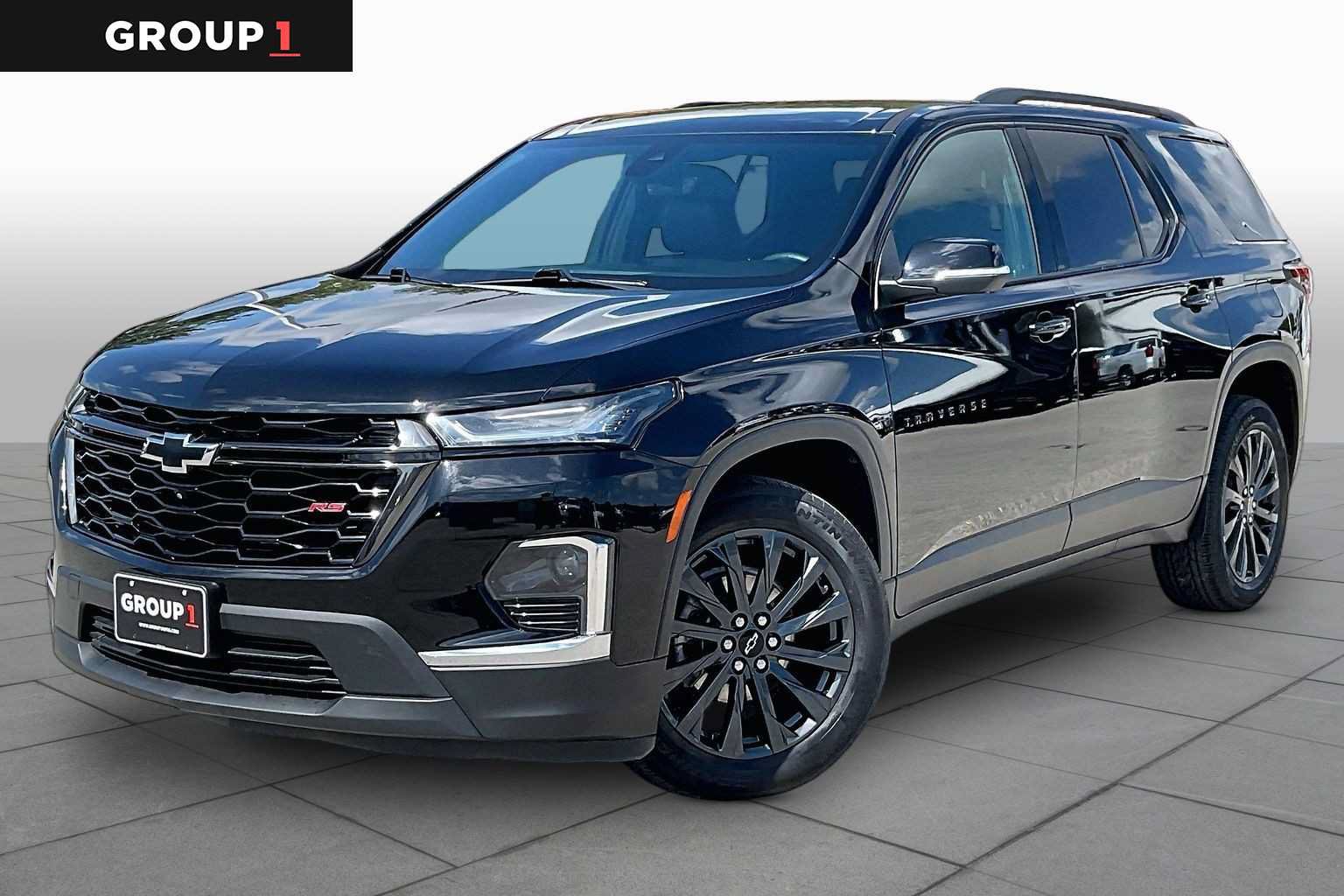 Used 2023 Chevrolet Traverse RS