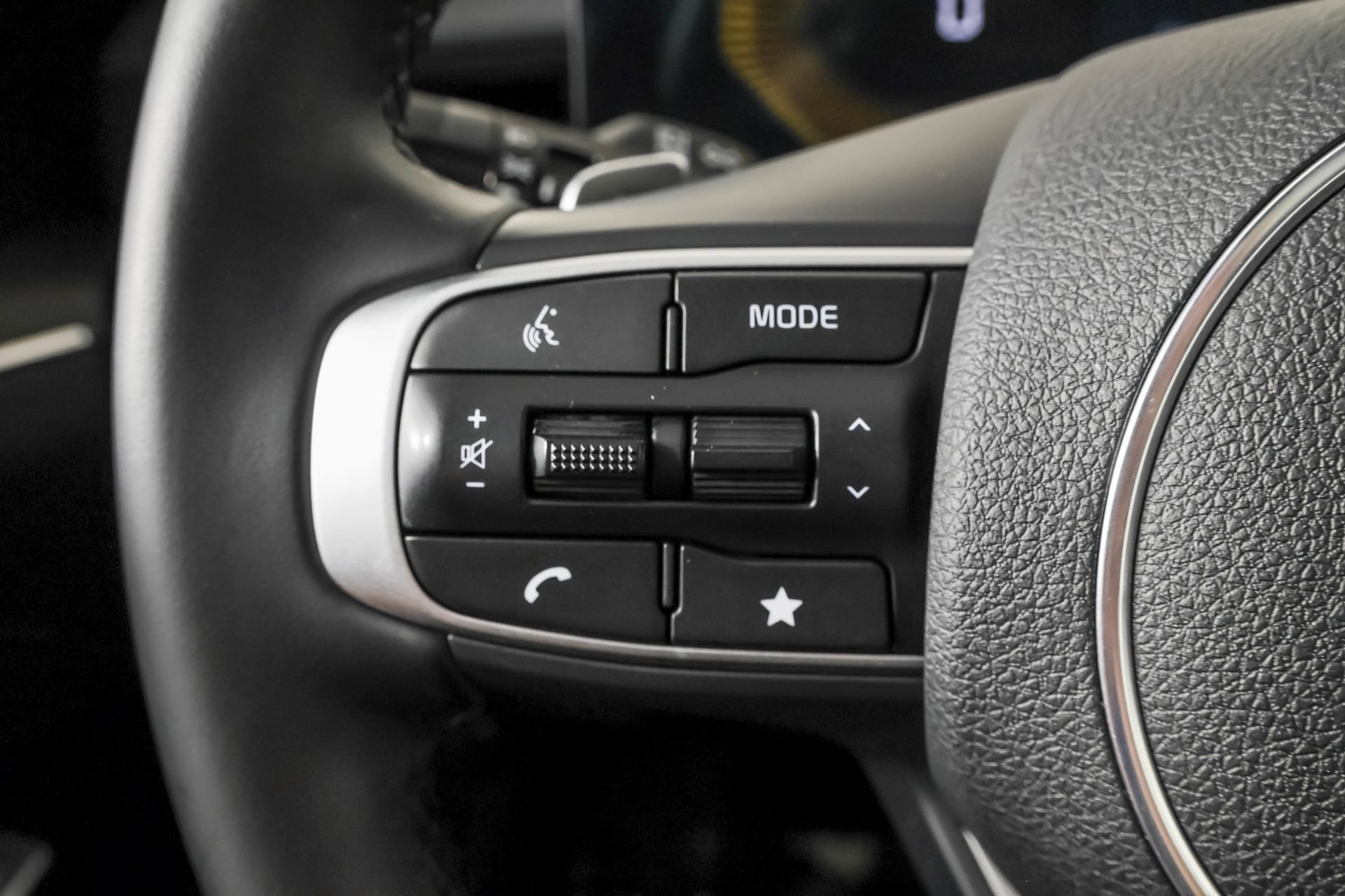 Used 2025 Kia K5 GT FWD image 29