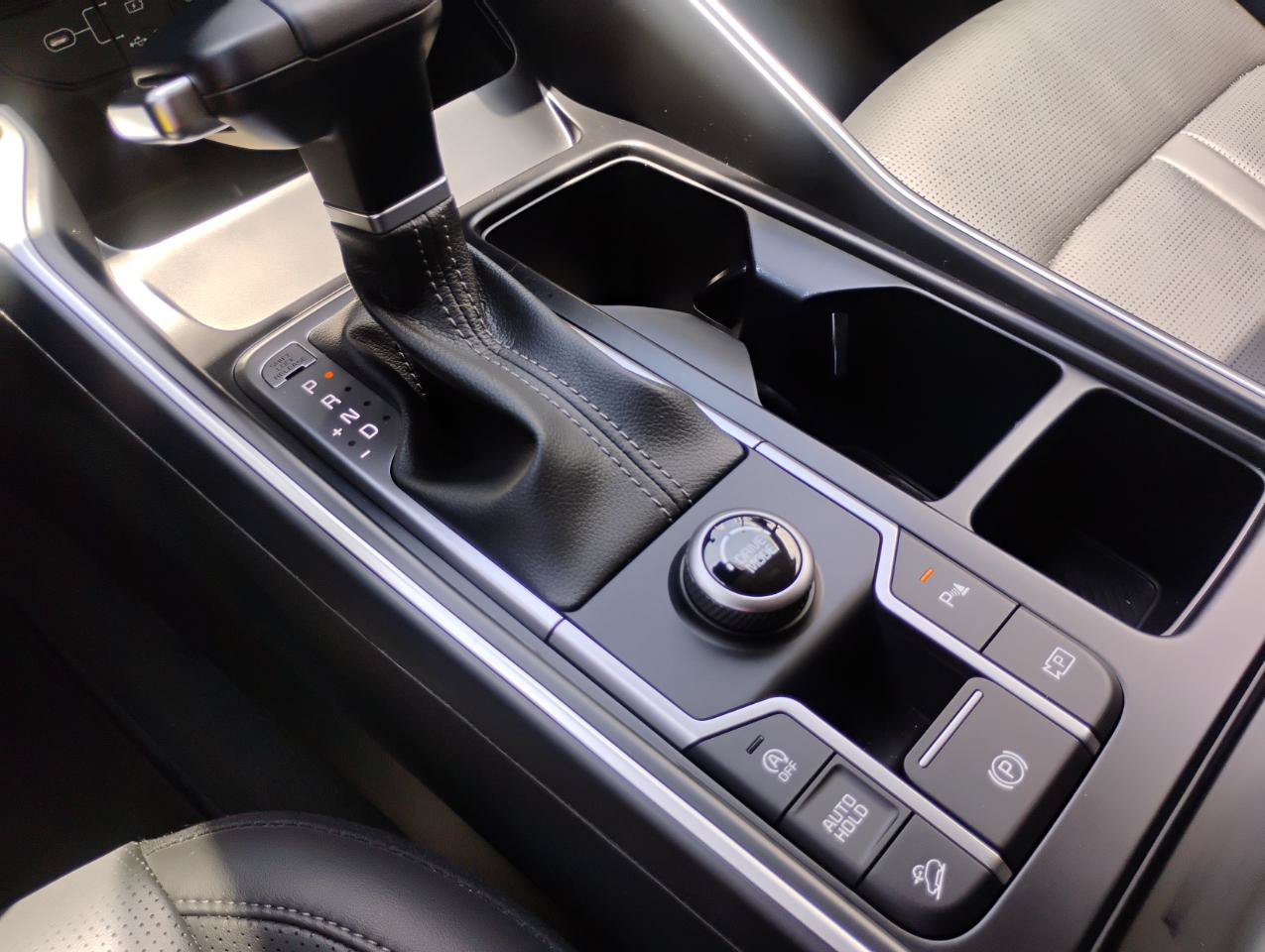 Used 2024 Kia Sorento S w/ Panoramic Sunroof Package FWD image 50
